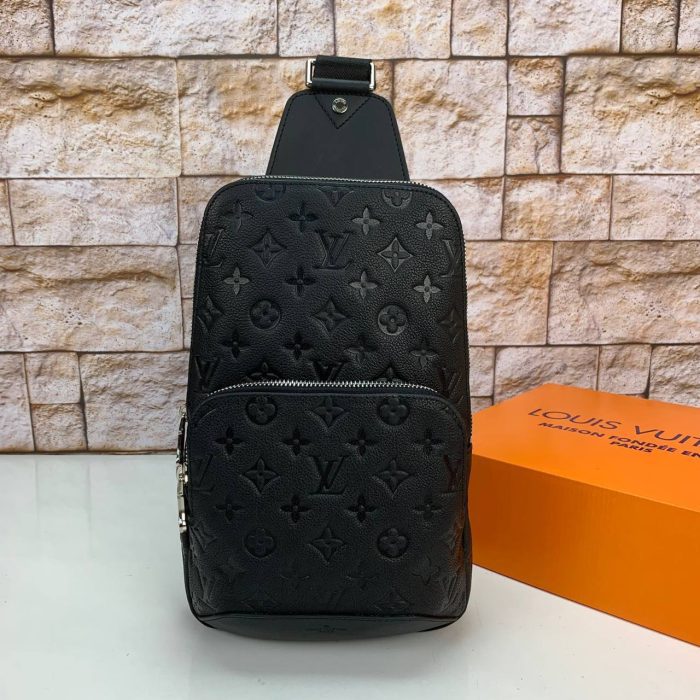 Louis Vuitton Avenue Sling Empreinte Erkek Omuz Çantası - Görsel 13