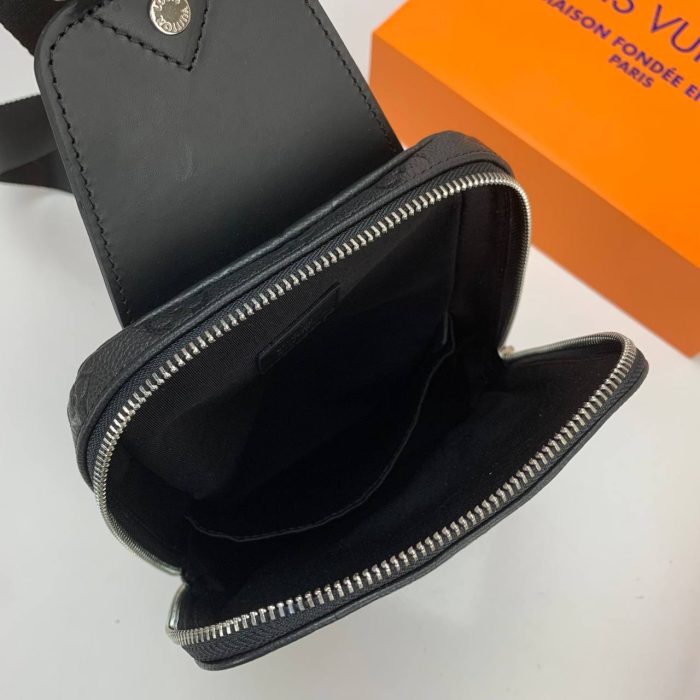 Louis Vuitton Avenue Sling Empreinte Erkek Omuz Çantası - Görsel 4