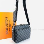Louis Vuitton Trio Messenger hakiki deri postacı çanta