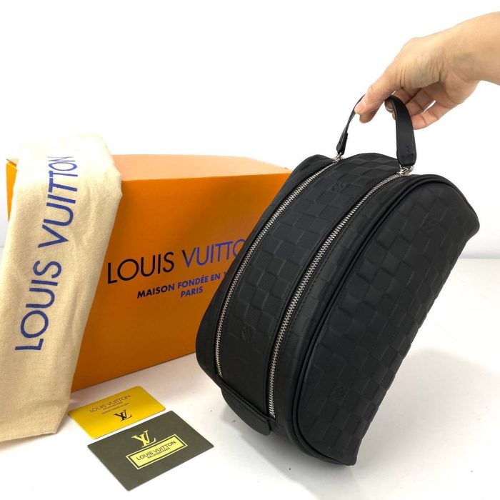 Louis Vuitton King Size Toiletry Pouch İnfini - Görsel 1