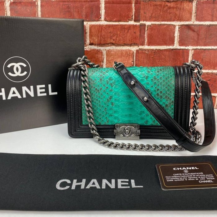 Chanel Boy Bag Python Medium Kadın Çanta - Görsel 1