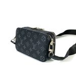 Louis Vuitton Alpha Wearable Wallet Bag Postacı Çanta - Görsel 3