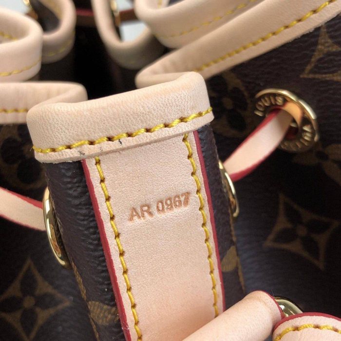 Louis Vuitton Petite Noe Kadın Çanta - Görsel 5