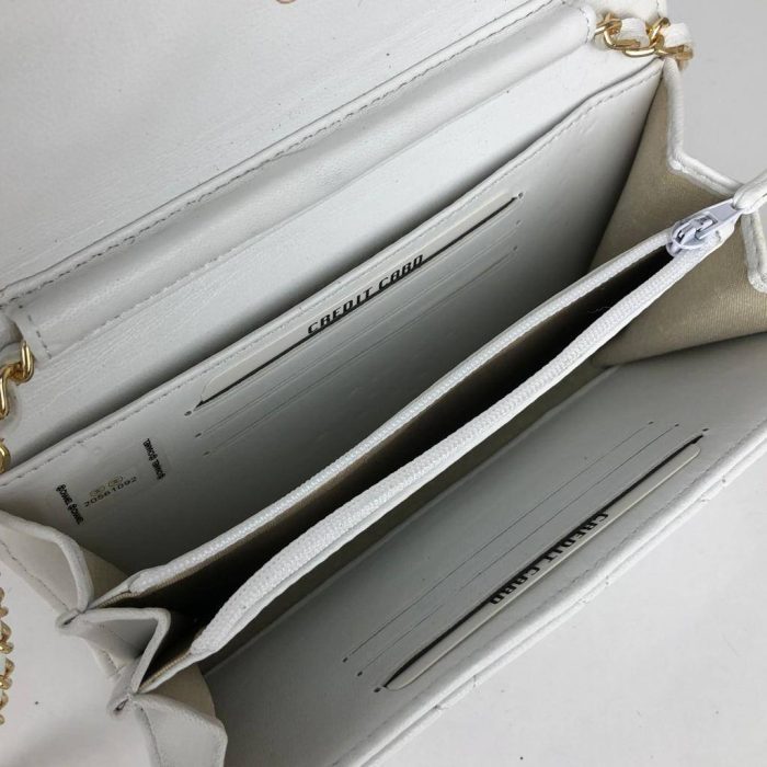 Chanel Classic Long Flap Wallet Cüzdan - Görsel 3