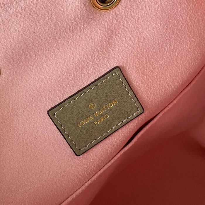 Louis Vuitton Montsouris Empreinte PM Backpack - Görsel 15