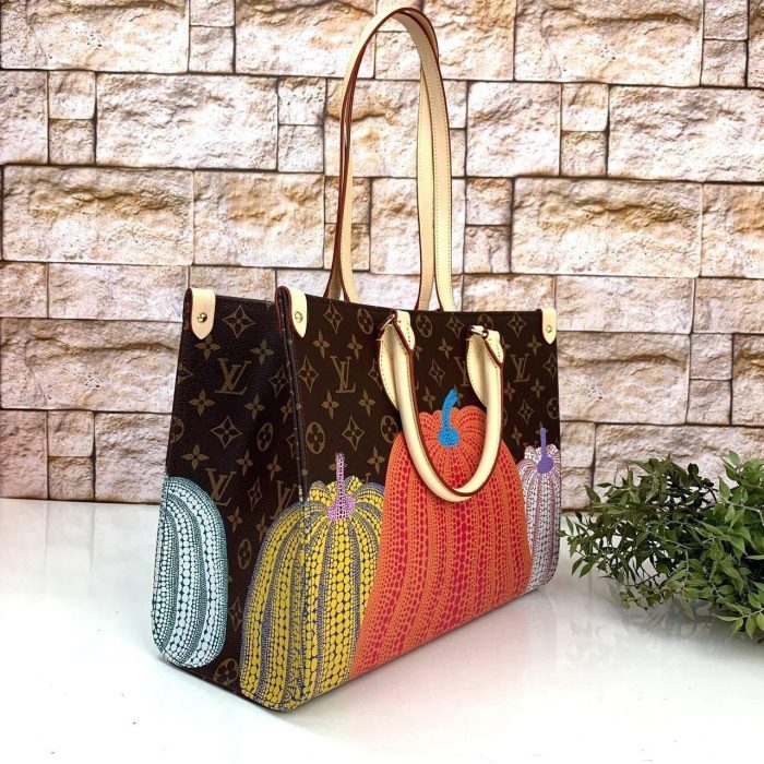 Louis Vuitton LVxYK OnTheGo MM Orta Boy Kadın Çanta - Görsel 5