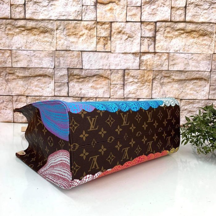 Louis Vuitton LVxYK OnTheGo MM Orta Boy Kadın Çanta - Görsel 6