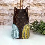 Louis Vuitton LVxYK OnTheGo MM Orta Boy Kadın Çanta - Görsel 8