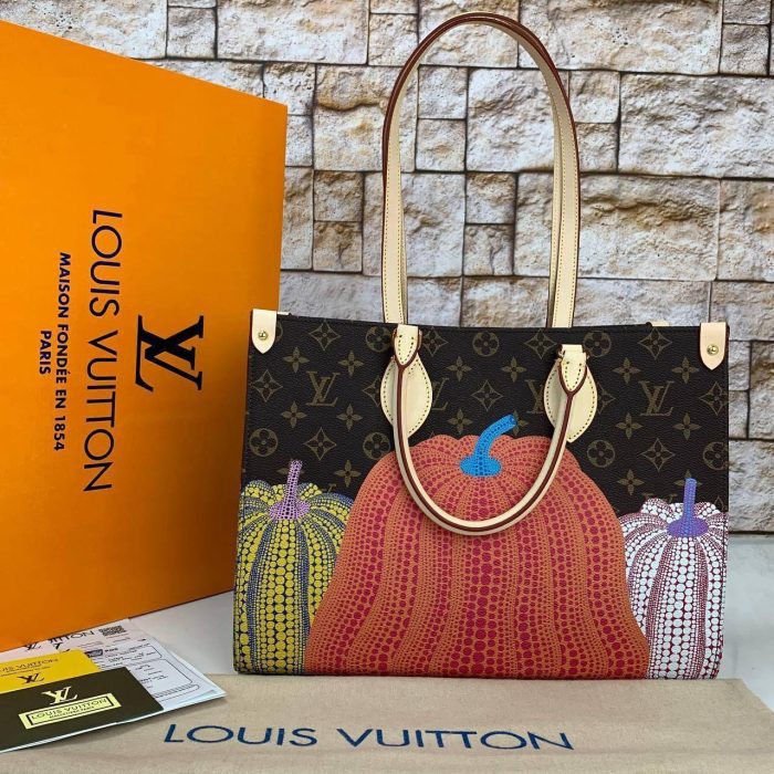 Louis Vuitton LVxYK OnTheGo MM Orta Boy Kadın Çanta - Görsel 2