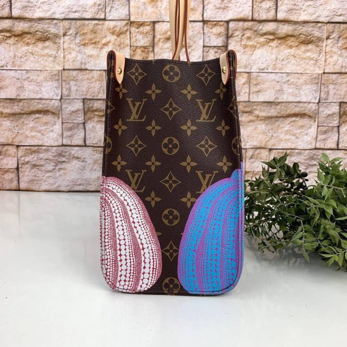 Louis Vuitton LVxYK OnTheGo MM Orta Boy Kadın Çanta - Görsel 9