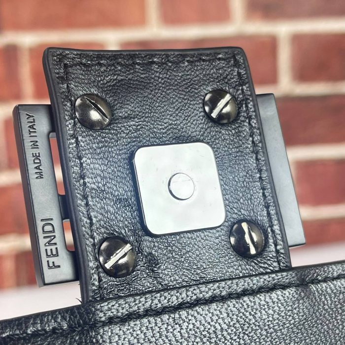 Fendi Baguette Bag %100 Hakiki Deri Kadın Çanta - Görsel 10