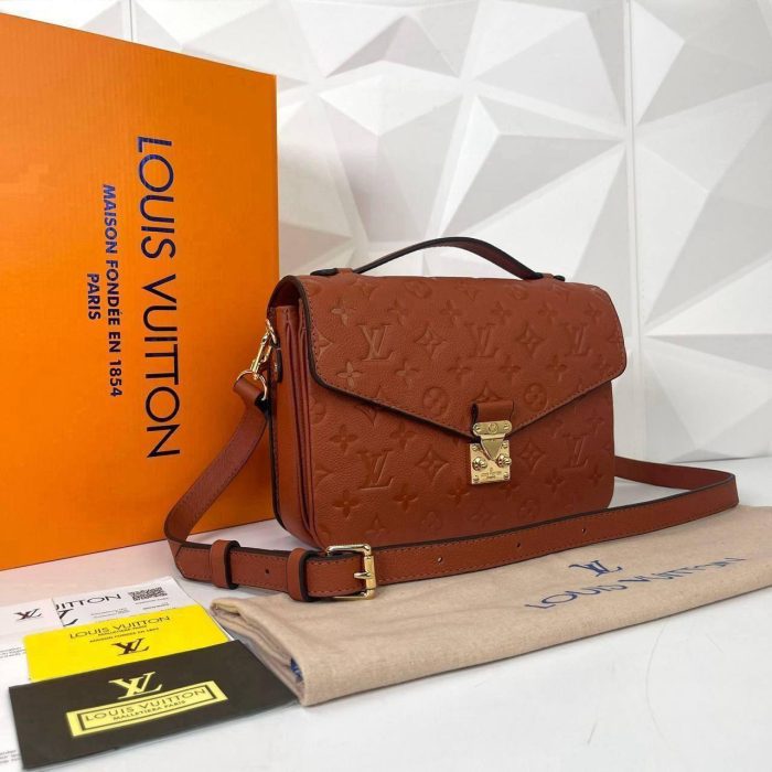 Louis Vuitton Metis Pochette Empreinte Hakiki Deri Kadın Çanta - Görsel 1