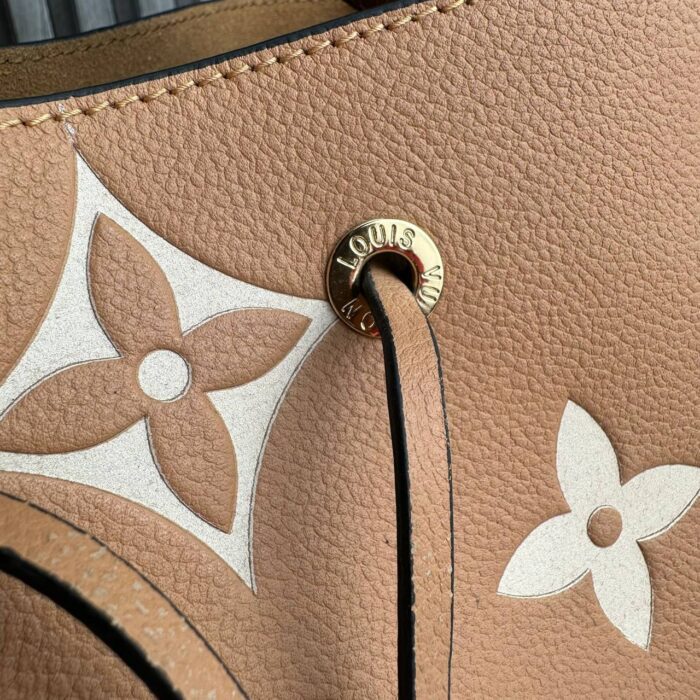 Louis Vuitton Neonoe Wild at Heart Collection Kadın Çanta - Görsel 5