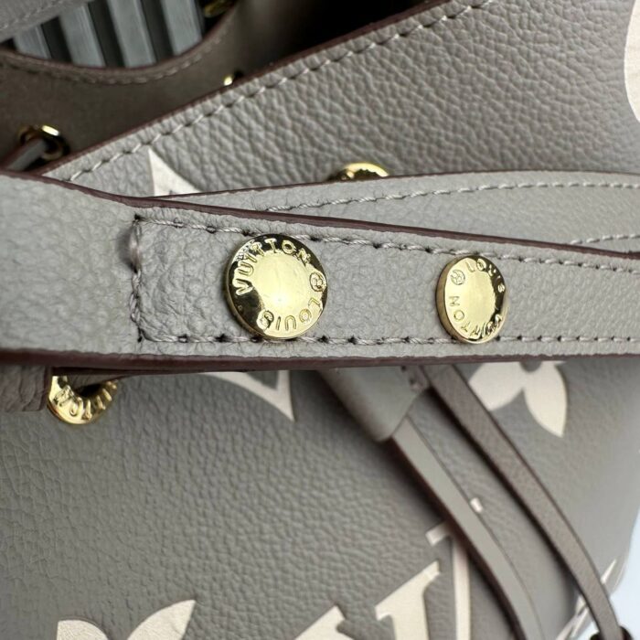 Louis Vuitton Neonoe Wild at Heart Collection Kadın Çanta - Görsel 6