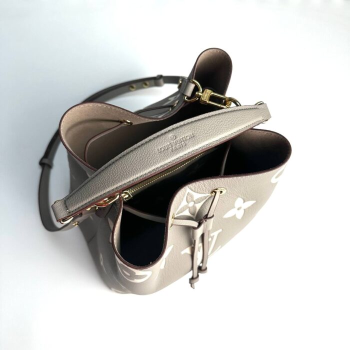 Louis Vuitton Neonoe Wild at Heart Collection Kadın Çanta - Görsel 5